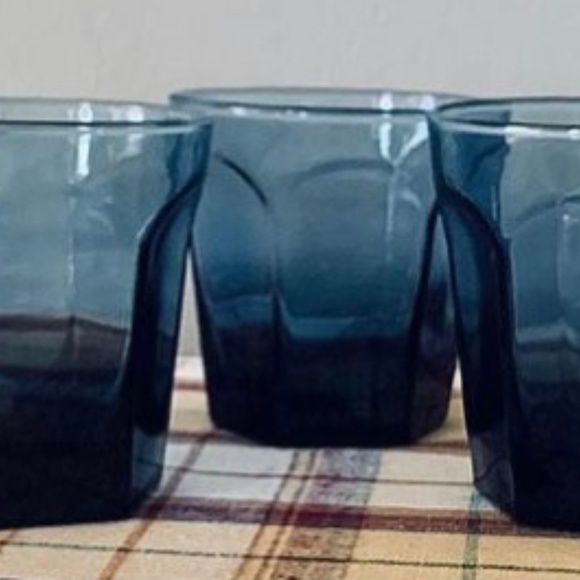 VTG Anchor Hocking Courtney Blue Set of 5 Whiskey Glasses. Cobalt Blue - Picture 4 of 6